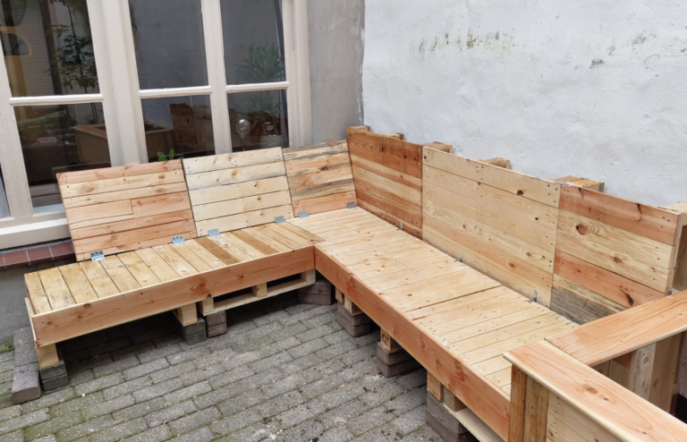 Pallet Bench